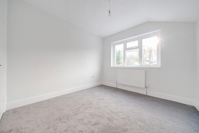 2 Bedroom Flat For Sale In Nithdale Road, London, SE18