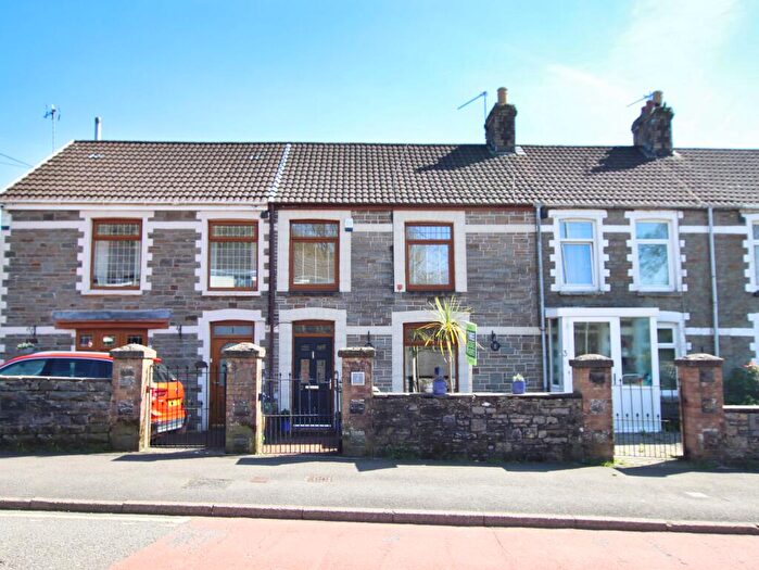 3 Bedroom Cottage For Sale In James Terrace, Cross Inn, CF72