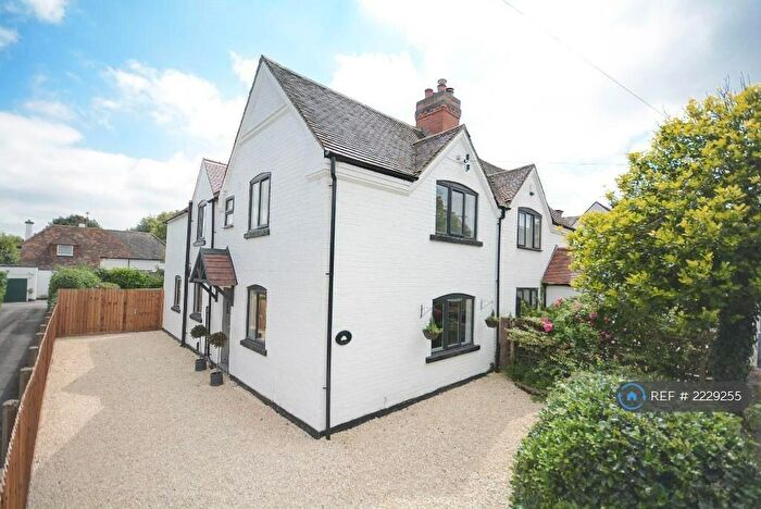 4 Bedroom Semi-Detached House To Rent In Hallfields, Edwalton, Nottingham, NG12