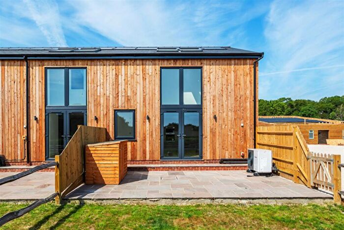 3 Bedroom House For Sale In Sidlow, Reigate, RH2