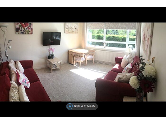 2 Bedroom Flat To Rent In Boxmoor, Hemel Hempstead, HP1