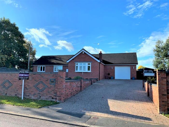 4 Bedroom Detached Bungalow For Sale In Pave Lane, Chetwynd Aston, Newport, TF10