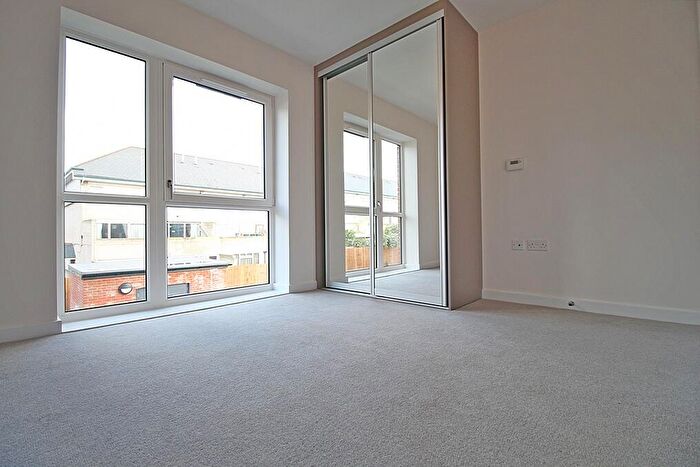 2 Bedroom Flat To Rent In Arla Place, South Ruislip, HA4
