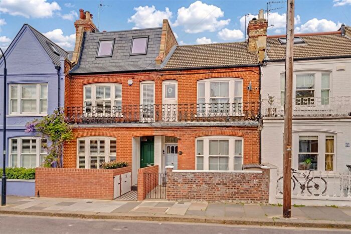 4 Bedroom Terraced House For Sale In Hazlebury Road, London, SW6
