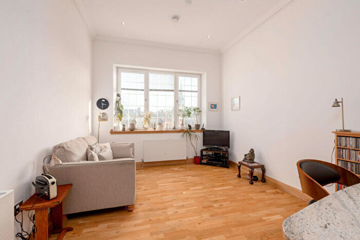 3 Bedroom Flat For Sale In / Bath Street, Portobello, Edinburgh, EH15
