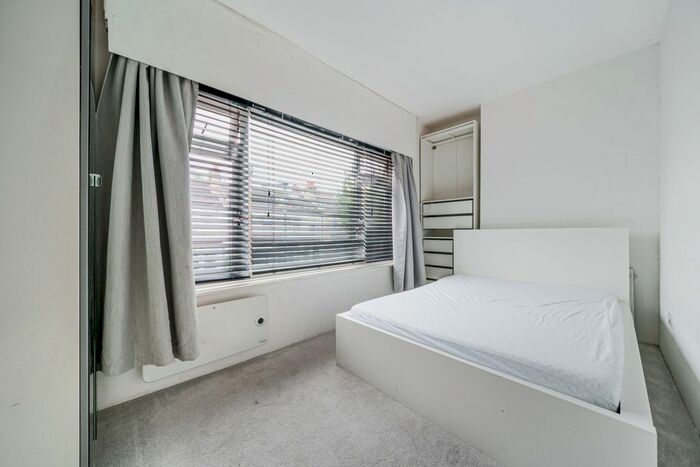 2 Bedroom Flat To Rent In Malton Street, London, SE18