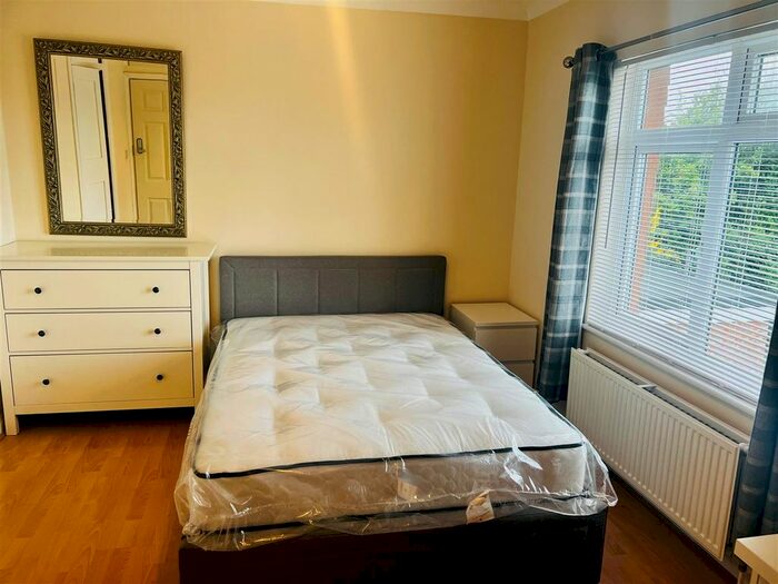 1 Bedroom Detached House To Rent In Milton Road, Cambridge, CB4