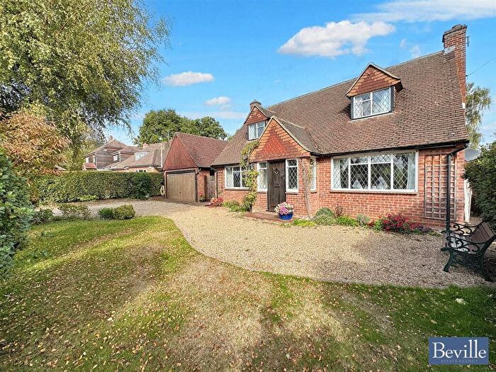 3 Bedroom Detached House For Sale In Russell Road, Tokers Green, RG4