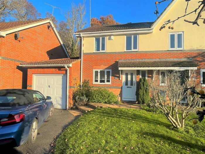 3 Bedroom Semi-Detached House To Rent In Henley Meadows, Tenterden, TN30