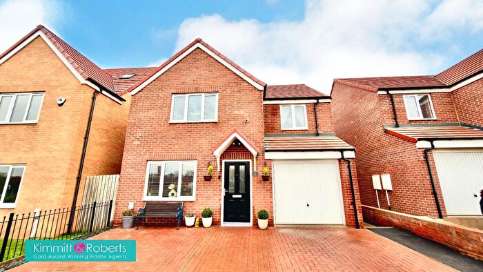 4 Bedroom Detached House For Sale In Snowberry Close, Hetton-le-hole, Houghton Le Spring, Tyne And Wear, DH5