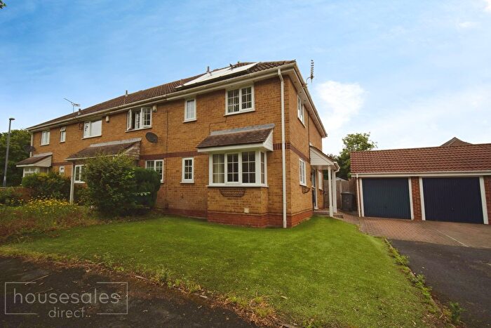 3 Bedroom End Terrace House For Sale In Saffron Drive, Derby, DE21