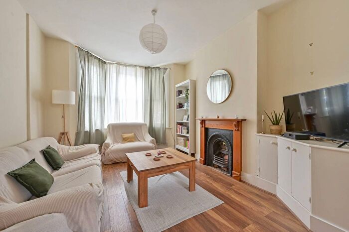 6 Bedroom Property For Sale In Coliston Road, Southfields, London, SW18