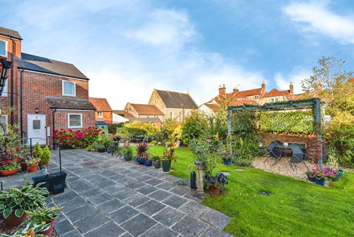 2 Bedroom End Of Terrace House For Sale In Old Were Court, Warminster, BA12