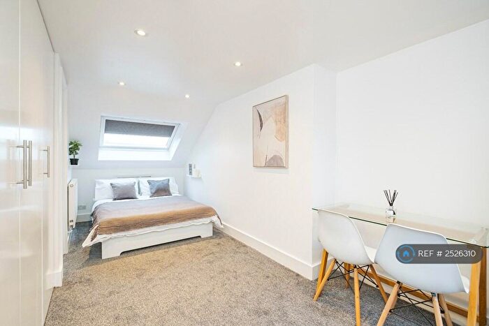 1 Bedroom Flat To Rent In Homesdale Road, Bromley, BR1