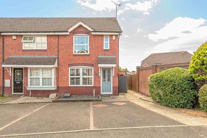 2 Bedroom End Of Terrace House For Sale In Thoresby Croft, Dudley, DY1