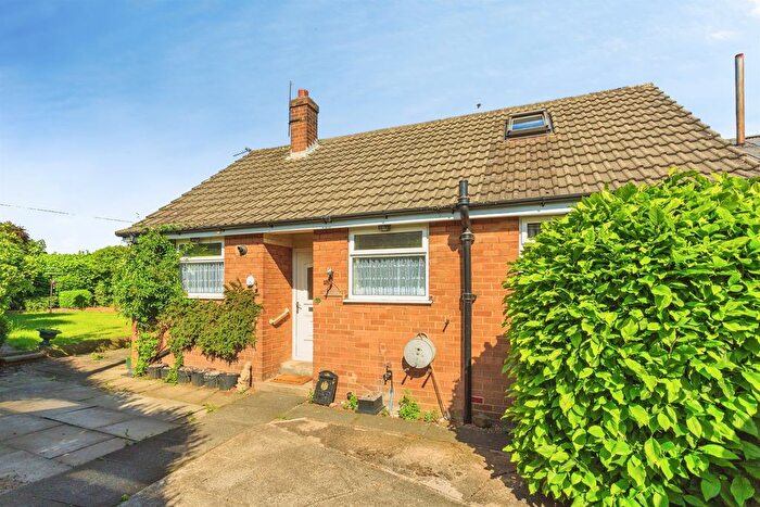 3 Bedroom Detached Bungalow For Sale In Holmfield Grove, Wakefield, WF2