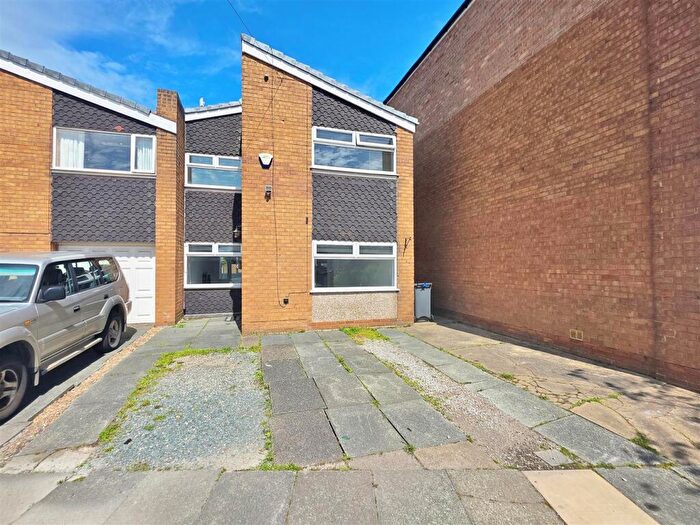 3 Bedroom House To Rent In Wades Court, Blackpool, FY3