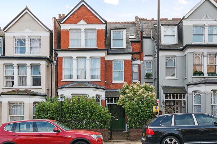 6 Bedroom Terraced House To Rent In Alexandra Park Road London, N10