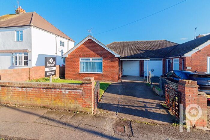 2 Bedroom Semi-Detached Bungalow For Sale In Barton Hill Drive, Minster, ME12