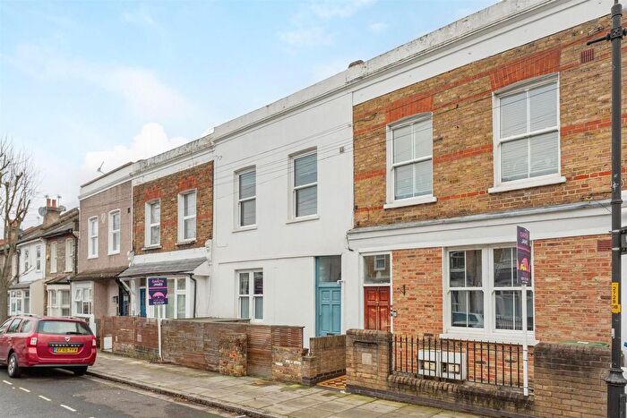 1 Bedroom Flat To Rent In Waghorn Street, London, SE15