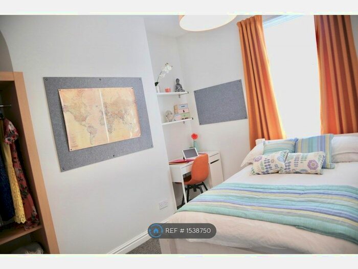 3 Bedroom Semi-Detached House To Rent In Elmsdale Road, Liverpool, L18