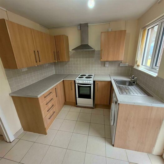 2 Bedroom Flat To Rent In Heol Esgyn, Rhigos, Aberdare, CF44