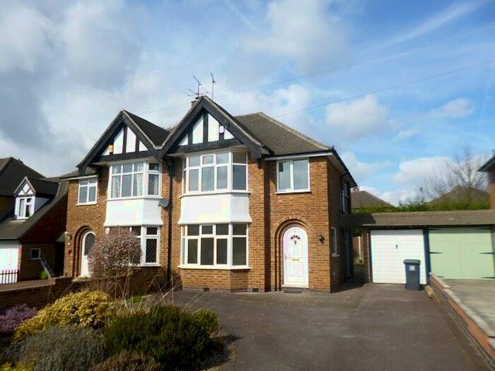 3 Bedroom Semi-Detached House To Rent In Clumber Avenue, Chilwell, NG9