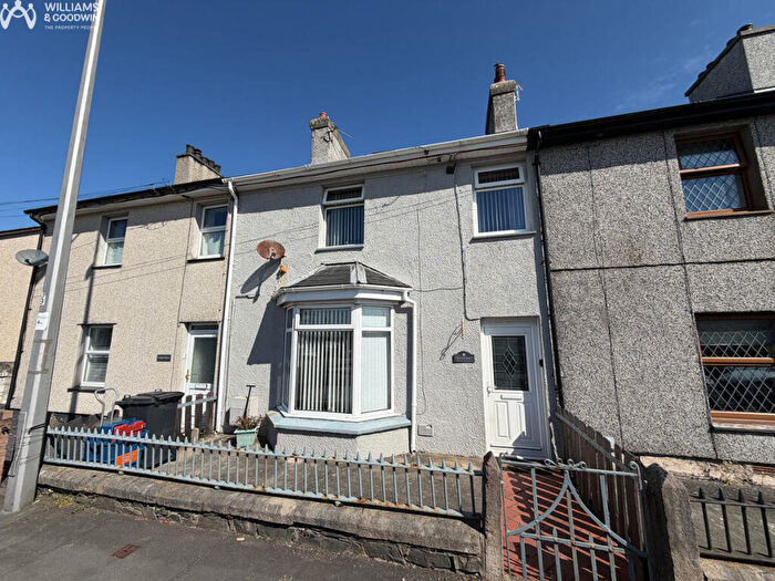 3 Bedroom Terraced House For Sale In Ffordd Caergybi, Llanfairpwllgwyngyll, Anglesey, LL61