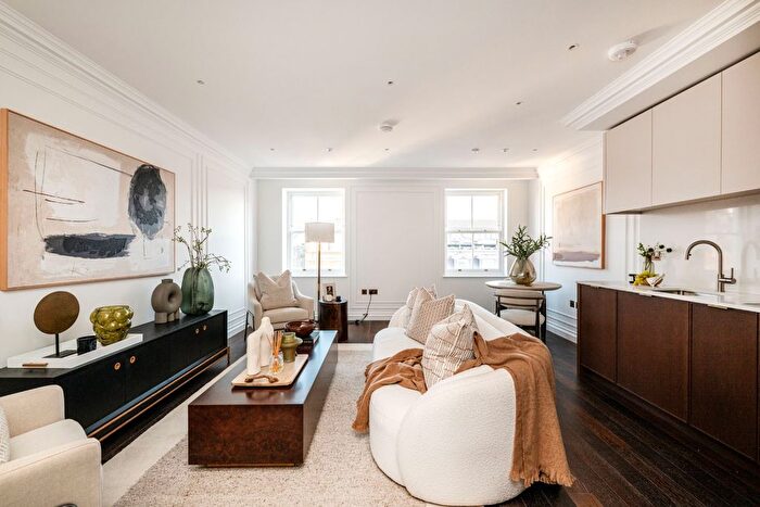 1 Bedroom Flat To Rent In Charles Street, Mayfair, W1J