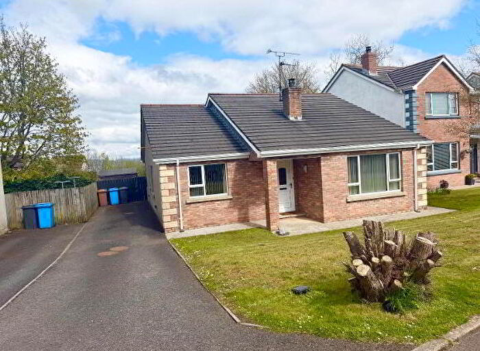 3 Bedroom Detached Bungalows For Sale In Briar Hill, Derry, BT47