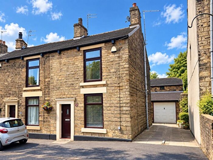 2 Bedroom End Of Terrace House For Sale In Mottram Road, Broadbottom, SK14