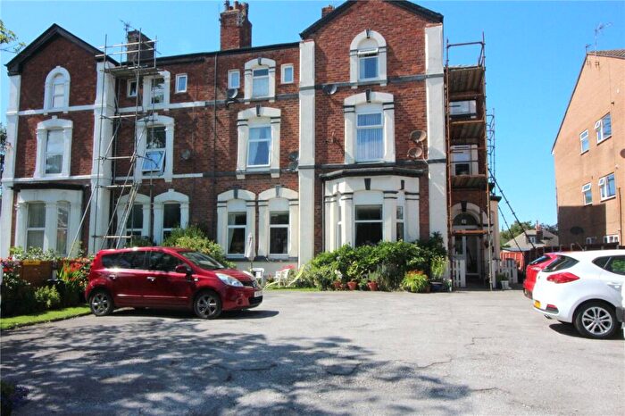 2 Bedroom Flat For Sale In Queens Road, Southport, Merseyside, PR9