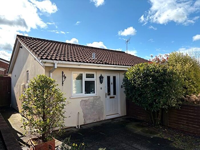 1 Bedroom Detached Bungalow For Sale In Isis Close, Honiton, EX14