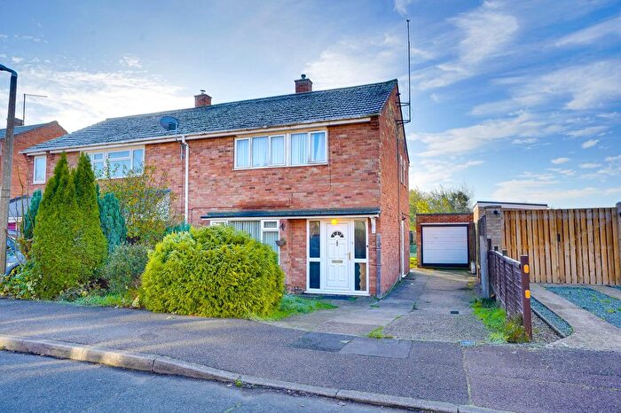 3 Bedroom Semi-Detached House For Sale In Whitegates, Newmarket, CB8