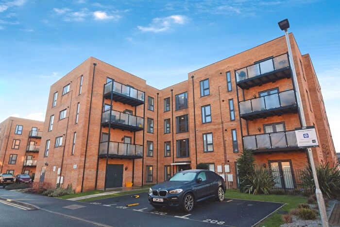2 Bedroom Flat For Sale In Heriot Road, Rainham, RM13