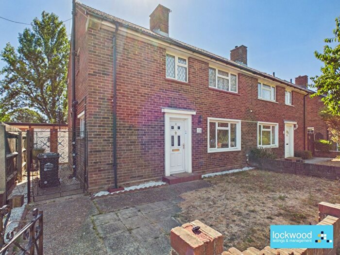 3 Bedroom Semi-Detached House To Rent In Ruggles-Brise Road, Ashford, TW15