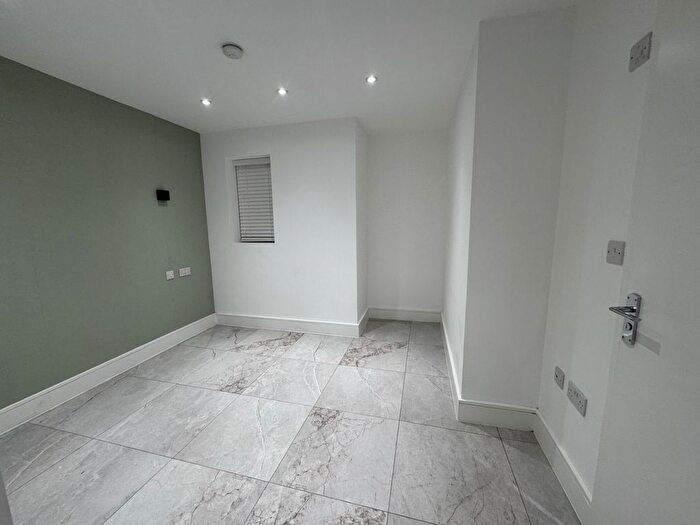 2 Bedroom Flat To Rent In Broomfield Road, Chelmsford, CM1