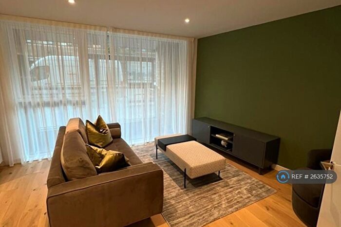 2 Bedroom Flat To Rent In Kings Grove, London, EC1V