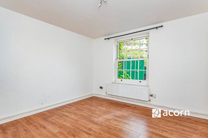 2 Bedroom Flat To Rent In Peckham Park Road London, SE15