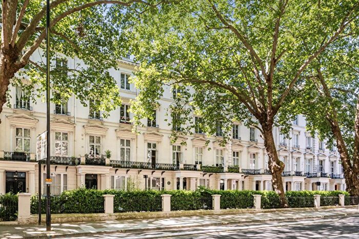 1 Bedroom Flat For Sale In Westbourne Terrace, Bayswater, W2