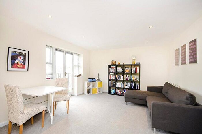 2 Bedroom Apartment To Rent In Collard Place, Chalk Farm, London, NW1