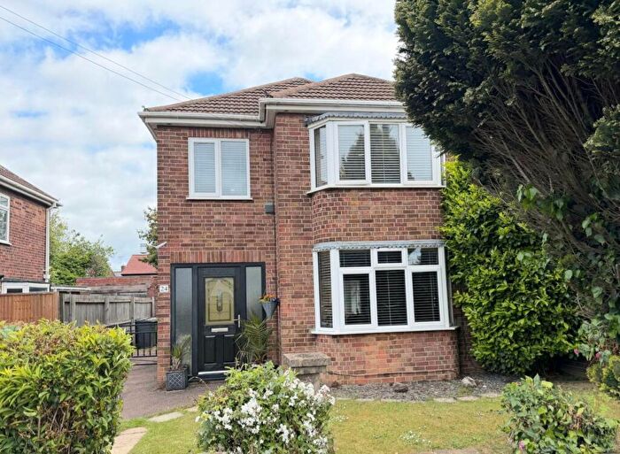 3 Bedroom Detached House For Sale In Warwick Road, Walton, Peterborough, PE4