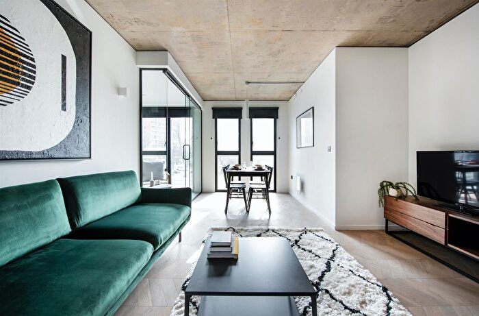 2 Bedroom Flat For Sale In St Georges, A Spinners Wy, Manchester, M15