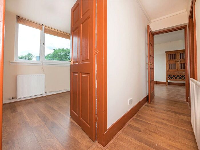 1 Bedroom Flat To Rent In Redbraes Grove, Edinburgh, EH7