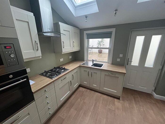 1 Bedroom Semi-Detached House To Rent In Chorley Road, Sheffield, S10