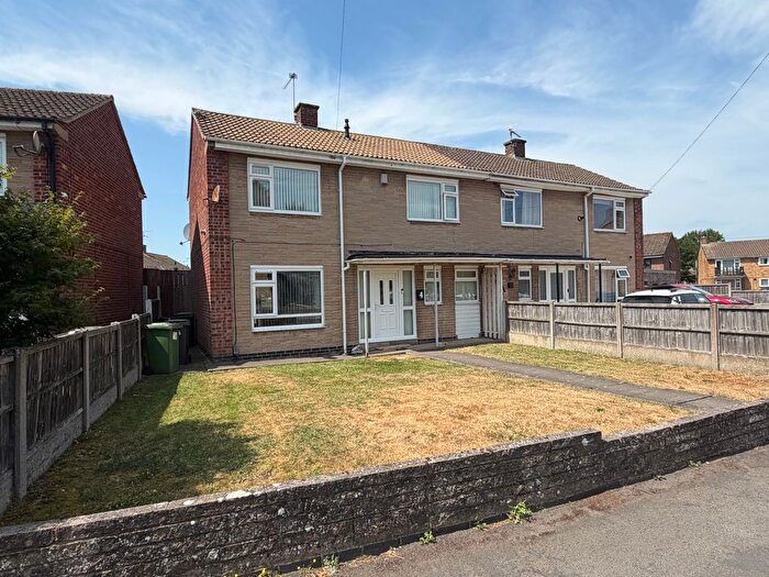 3 Bedroom Semi-Detached House For Sale In Tulliver Close, Bedworth, CV12