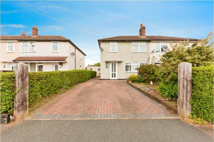 3 Bedroom Semi-Detached House To Rent In Tatton Road, CW2