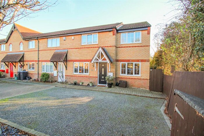 4 Bedroom End Of Terrace House For Sale In Coalport Close, Church Langley, CM17