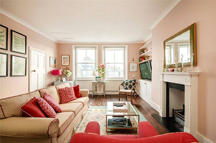 2 Bedroom Flat For Sale In St Marks Road, North Kensington, London, W10