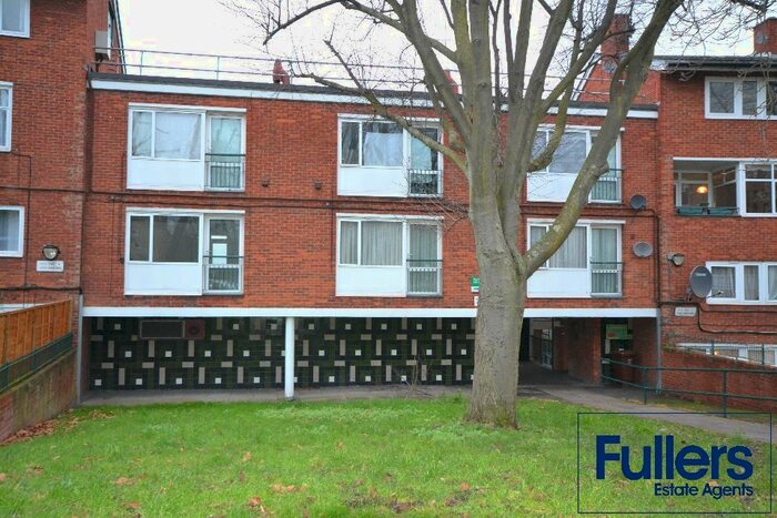 1 Bedroom Flat To Rent In Highbury Quadrant, London, N5